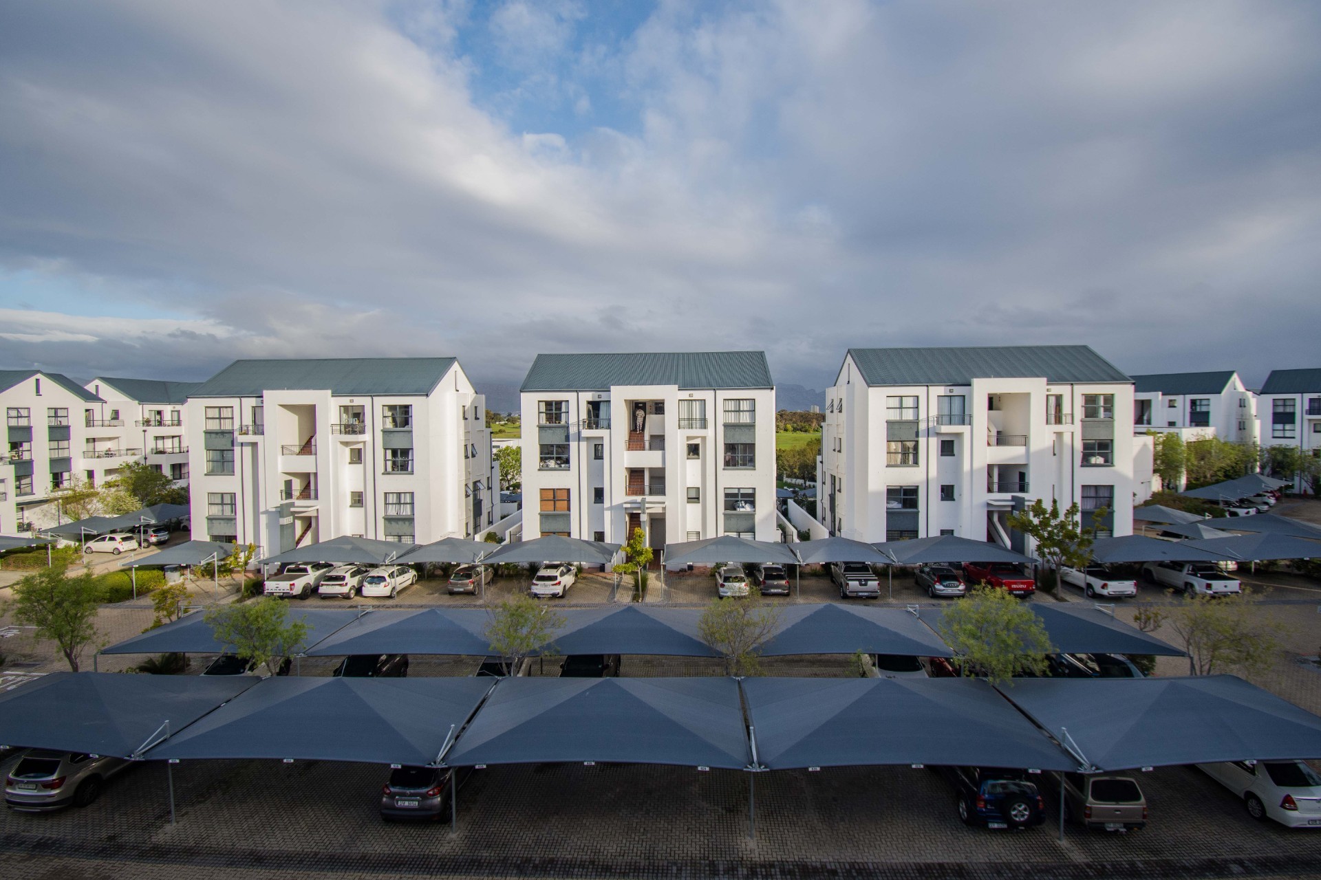 Apartment for rent in De Velde, Somerset West, 37 m²