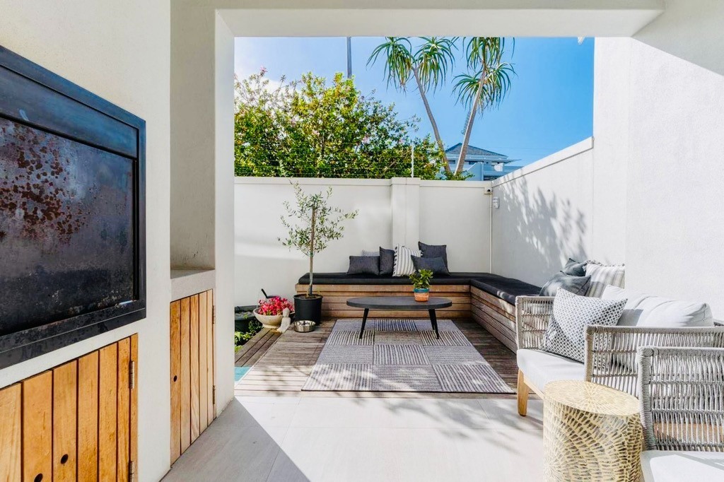 Cluster for rent in Newlands, Cape Town