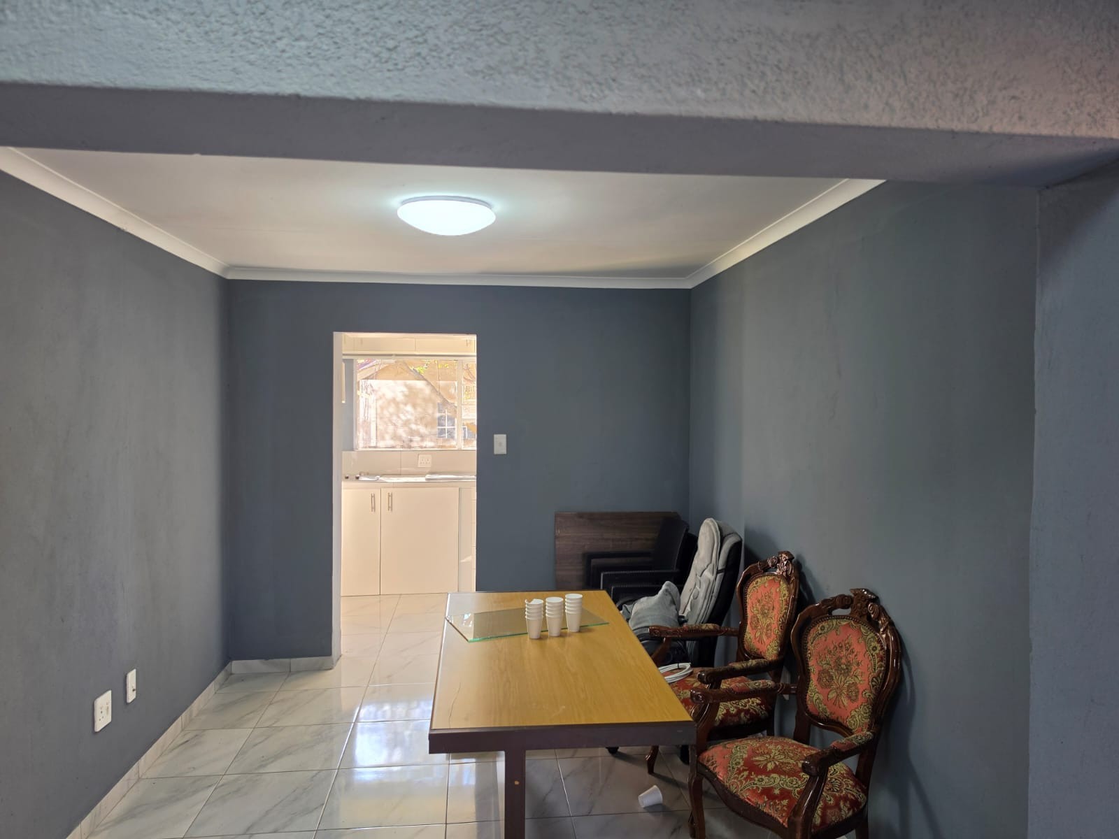 Cottage for rent in Bramley Manor, Johannesburg