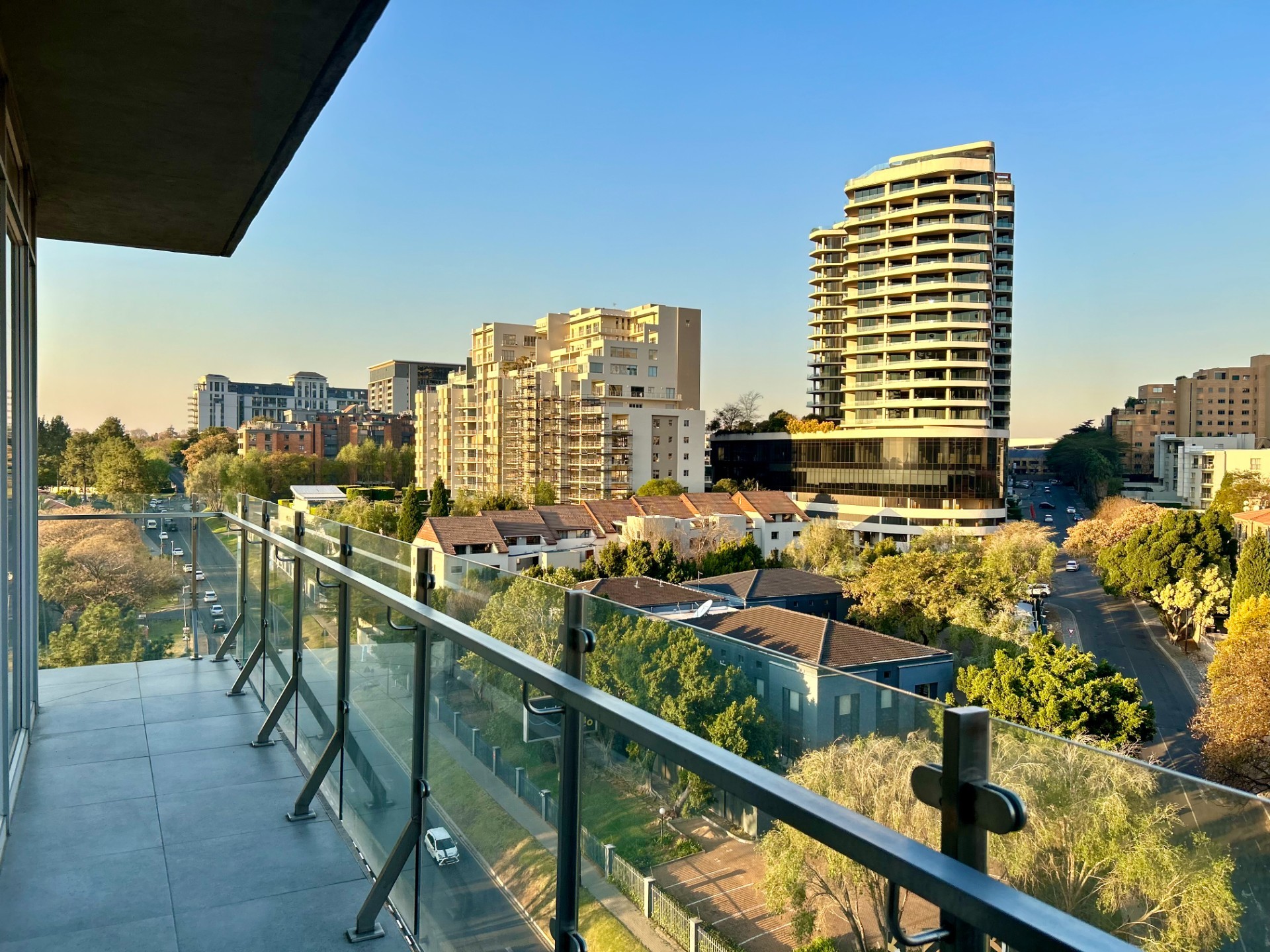 Apartment for rent in Sandton Central, Sandton, 136 m²