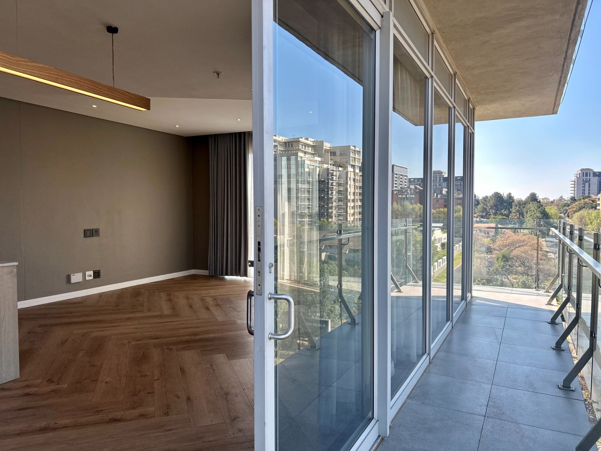 Apartment for rent in Sandton Central, Sandton, 136 m²