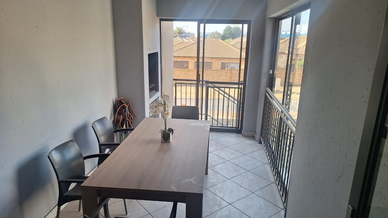 Apartment for rent in Goedeburg, Benoni, 00, Waterfall park, 00 Beryl Street, Goedeburg, Benoni, Gauteng