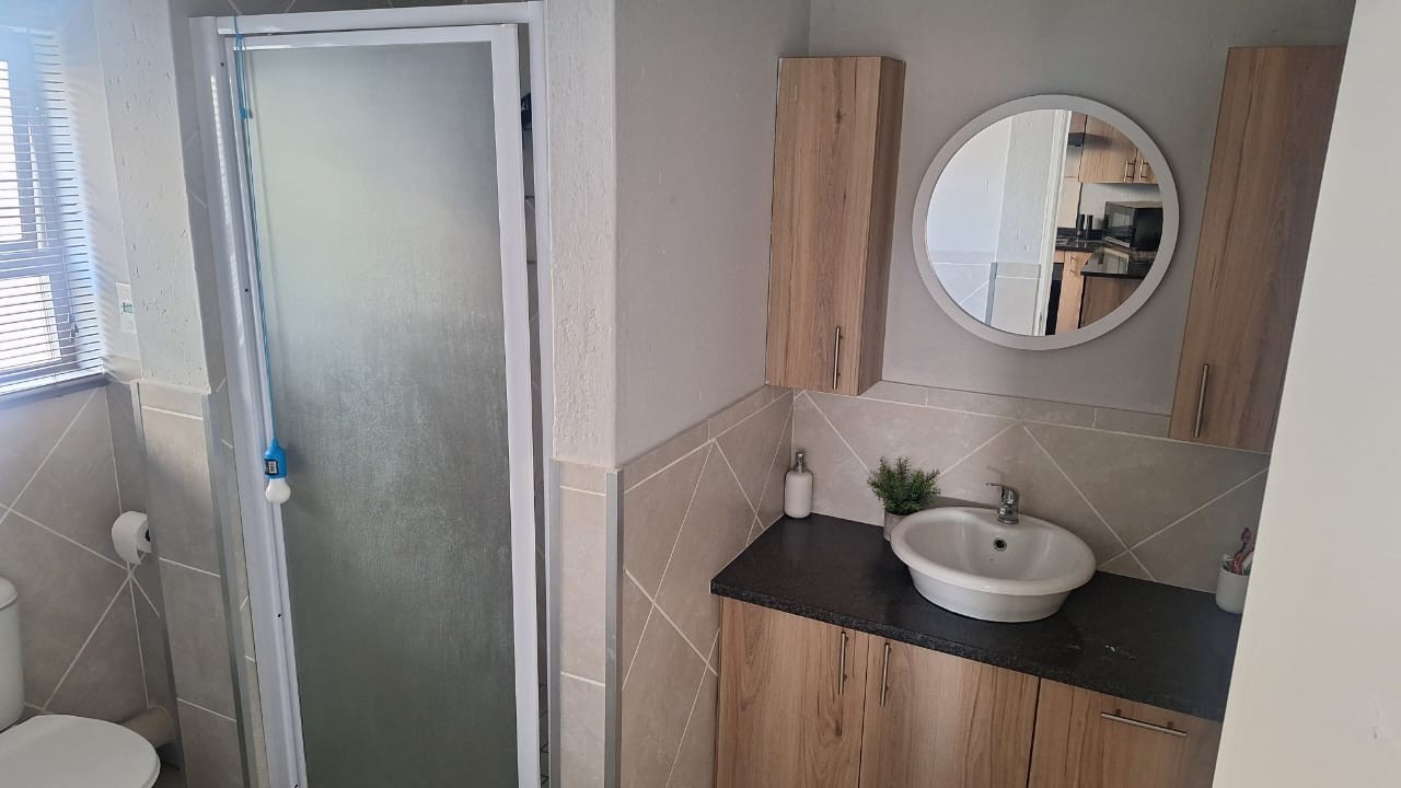 Apartment for rent in Goedeburg, Benoni, 00, Waterfall park, 00 Beryl Street, Goedeburg, Benoni, Gauteng