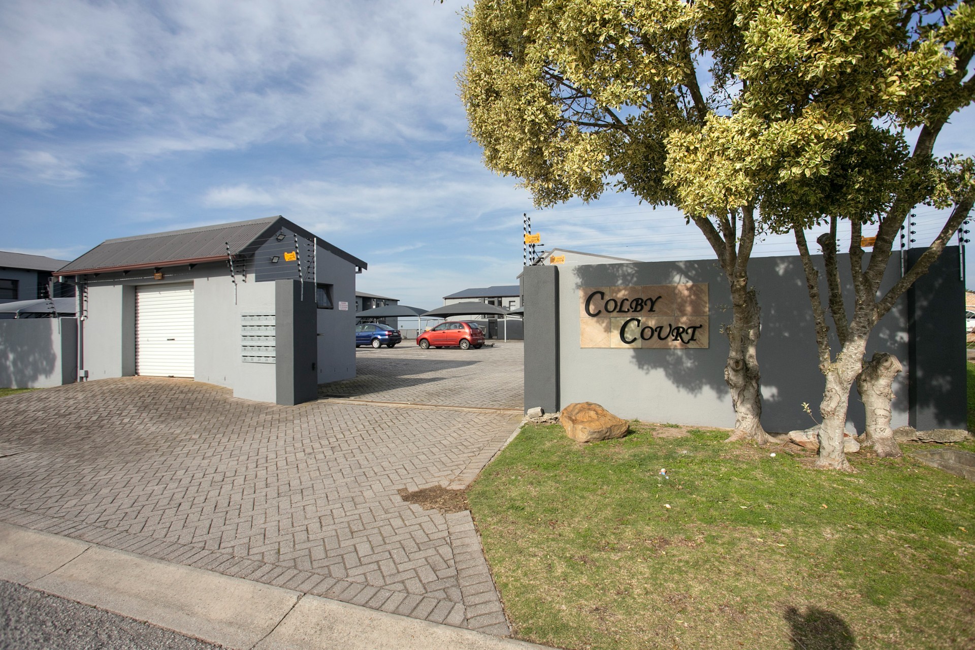 Apartment for sale in Sherwood, Port Elizabeth, 19 (2nd floor), Colby Court, 13 Yorkshire Street, Sherwood, Port Elizabeth, Eastern Cape, 79 m²