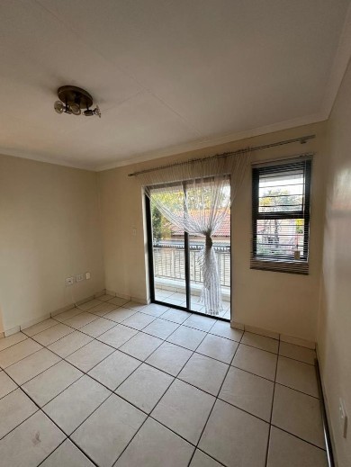 Apartment for sale in Lakefield, Benoni, 00, Racecourse View, Brand Street, Lakefield, Benoni, Gauteng