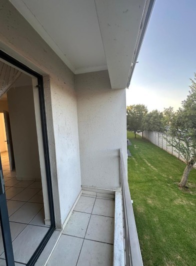 Apartment for sale in Lakefield, Benoni, 00, Racecourse View, Brand Street, Lakefield, Benoni, Gauteng