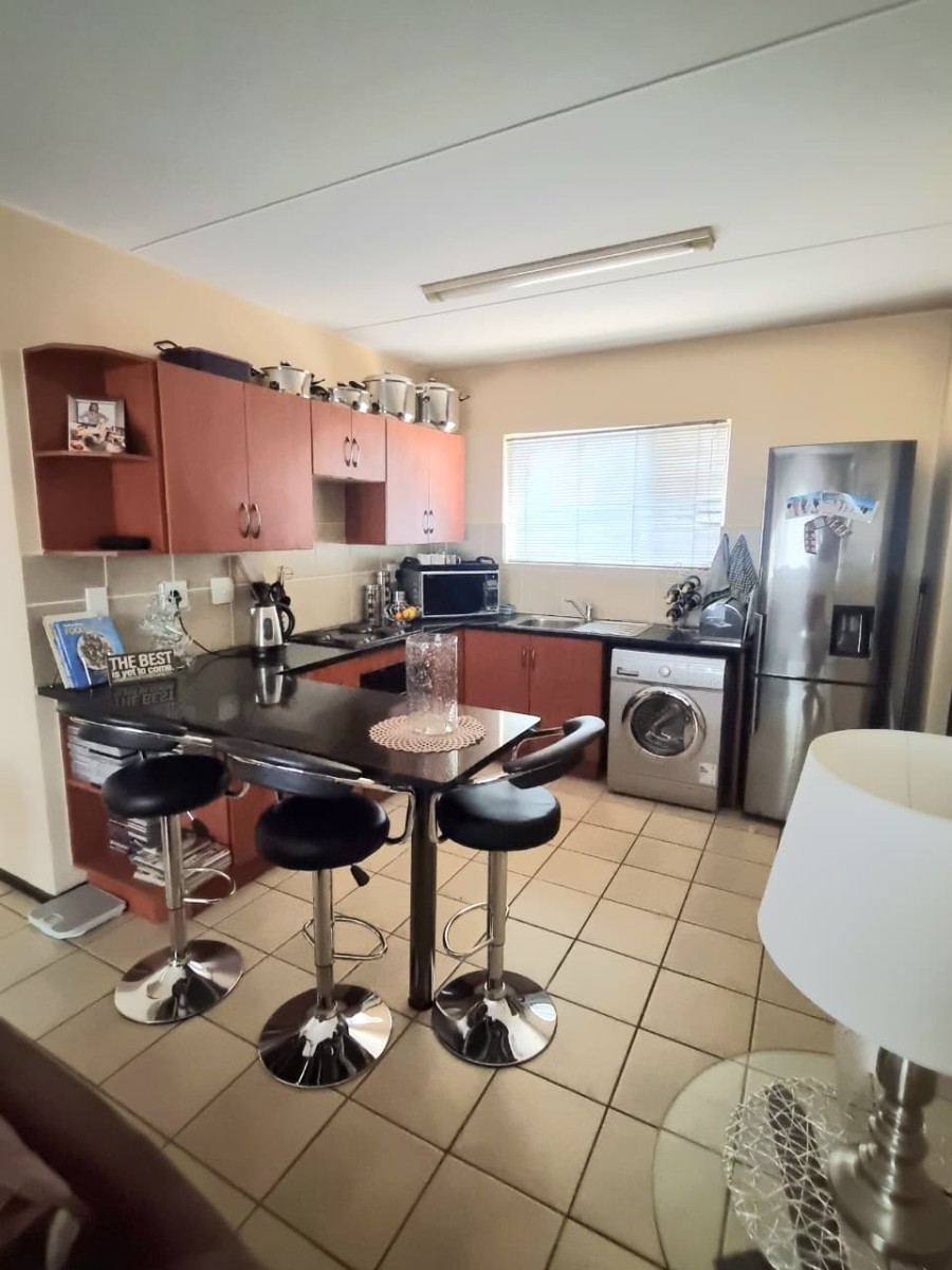 Apartment for sale in Bardene, Boksburg, 00, Saxenburg Complex, 34 Sabie Road, Bardene, Boksburg, Gauteng, 77 m²