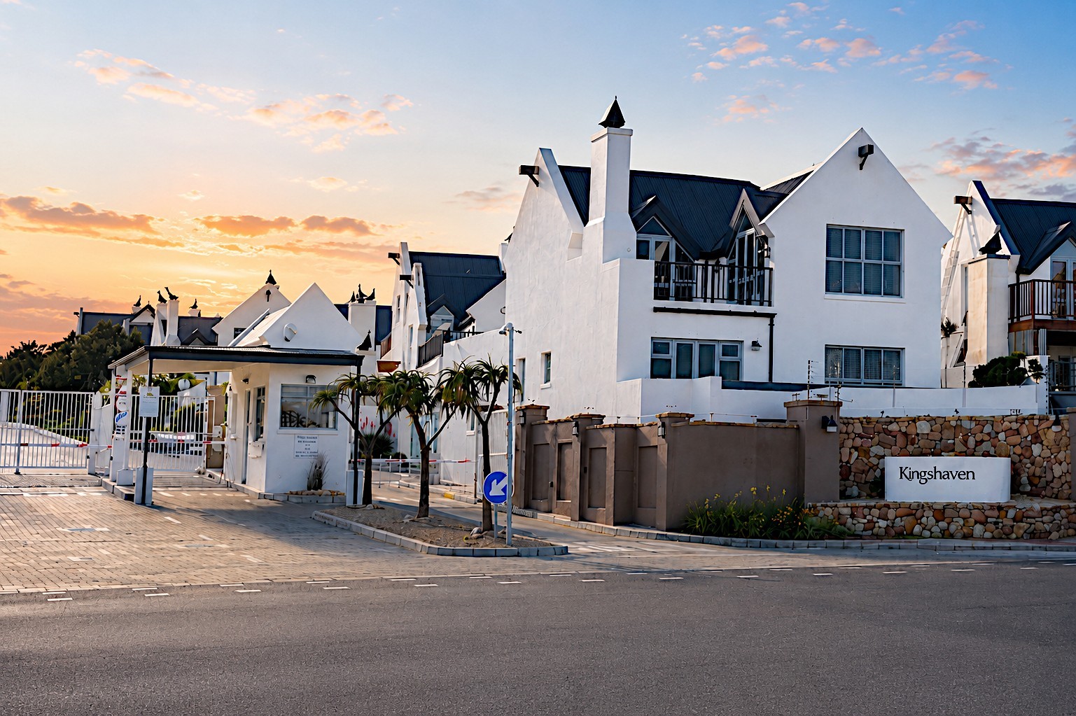 Townhouse To Rent in Big Bay, Blouberg 2