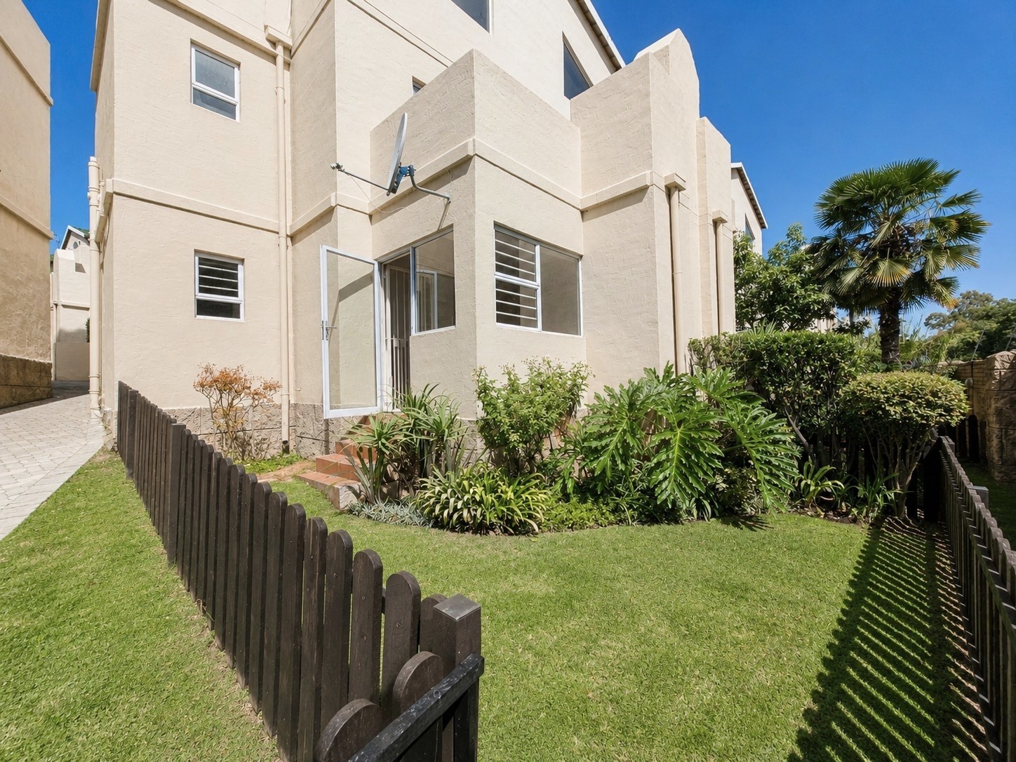 Studio Apartment for rent in North Riding, Randburg, 4, Bellairs Brooke, 91 Bellairs Drive, North Riding, Randburg, Gauteng, 47 m²