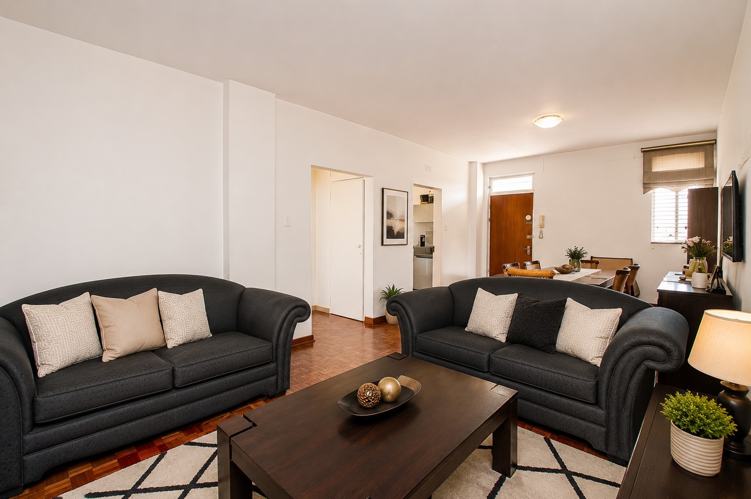 Apartment for sale in Kew, Johannesburg, 79 m²