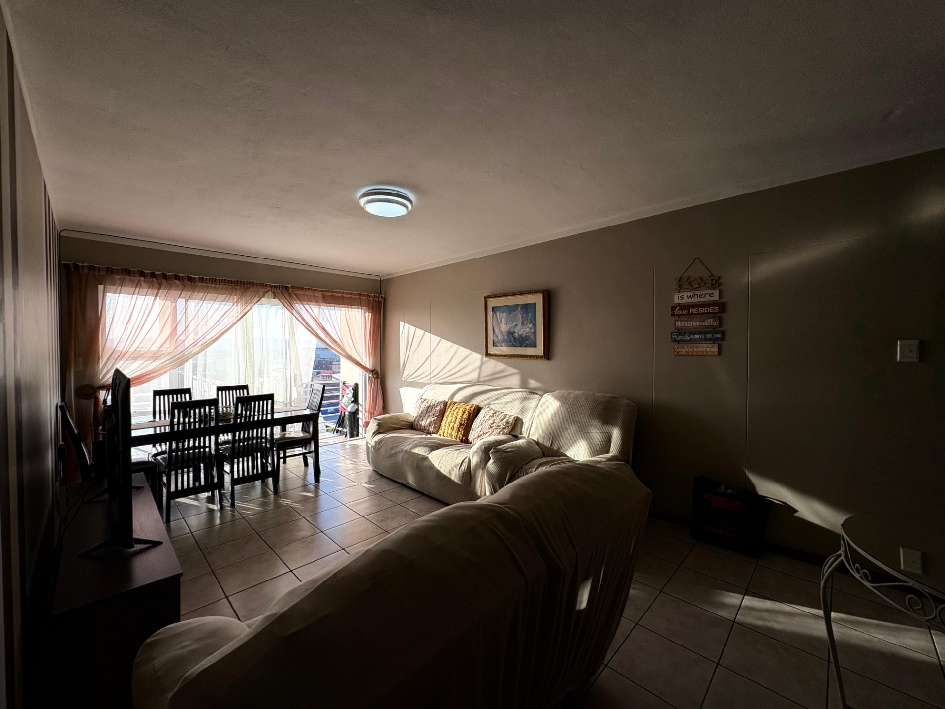 Apartment for sale in Bluff, Durban, KwaZulu Natal, 71 m²