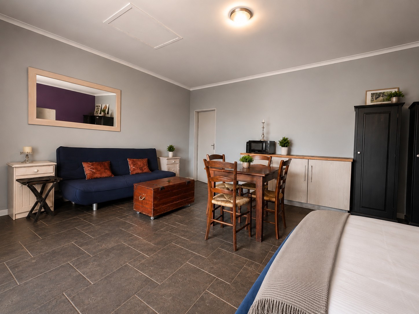 Studio Apartment for rent in Firlands, Gordons Bay, 42 m²