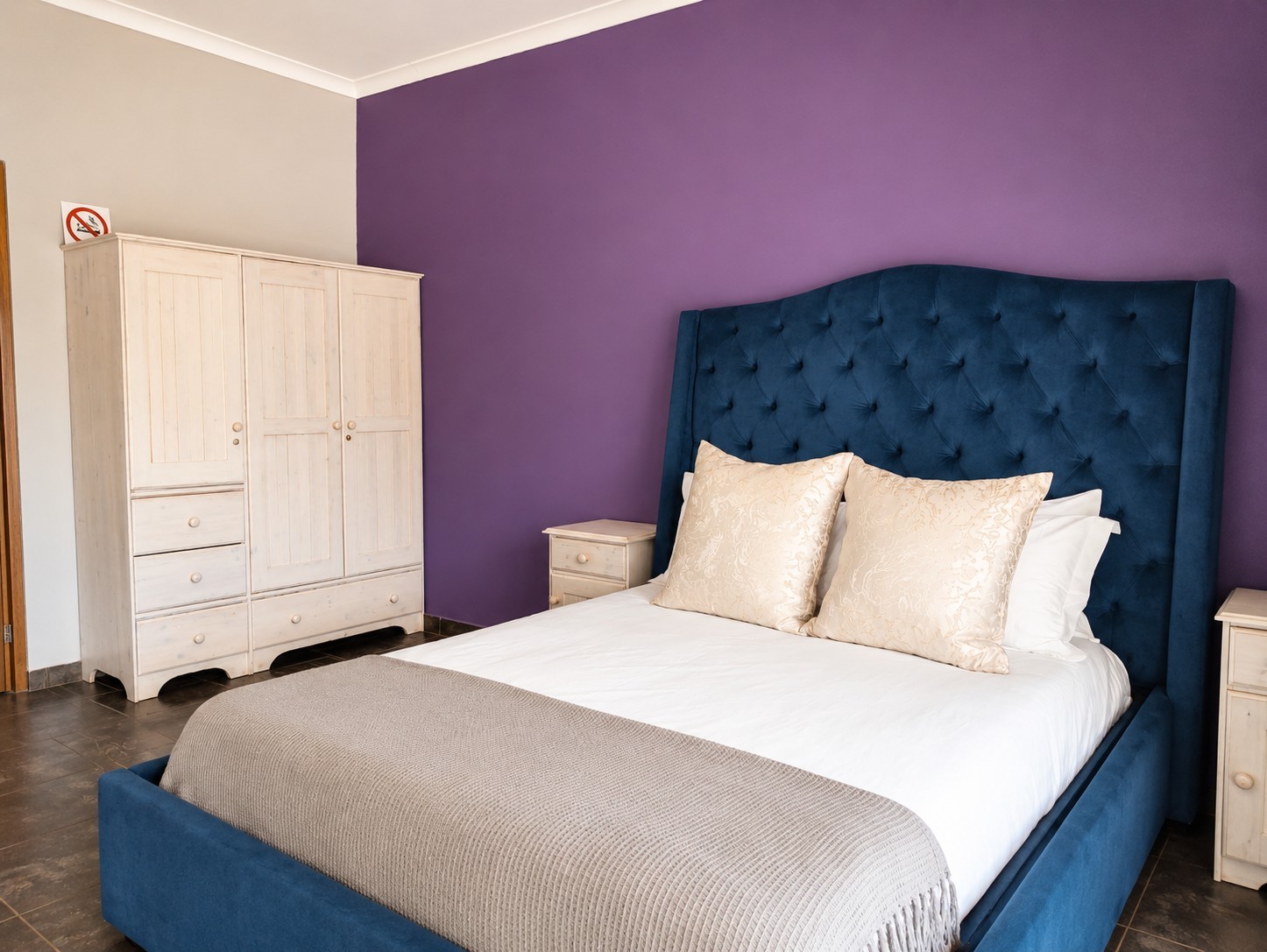Studio Apartment for rent in Firlands, Gordons Bay, 42 m²