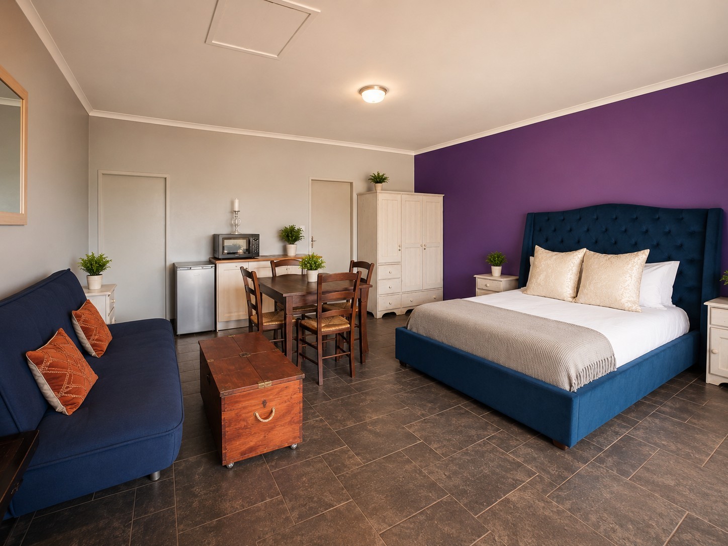 Studio Apartment for rent in Firlands, Gordons Bay, 42 m²