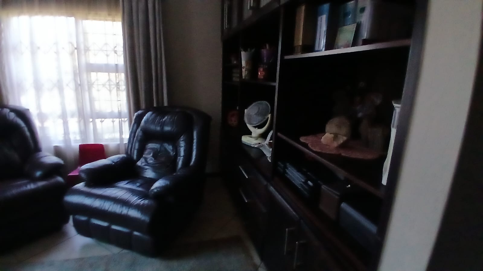 House for sale in Vanderbijlpark, 855 m²