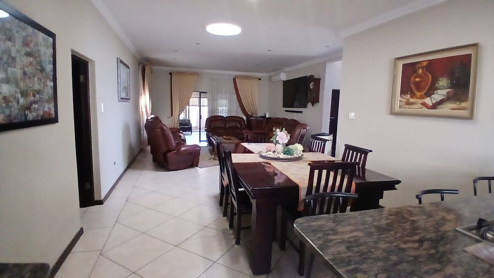 House for sale in Vanderbijlpark, 855 m²
