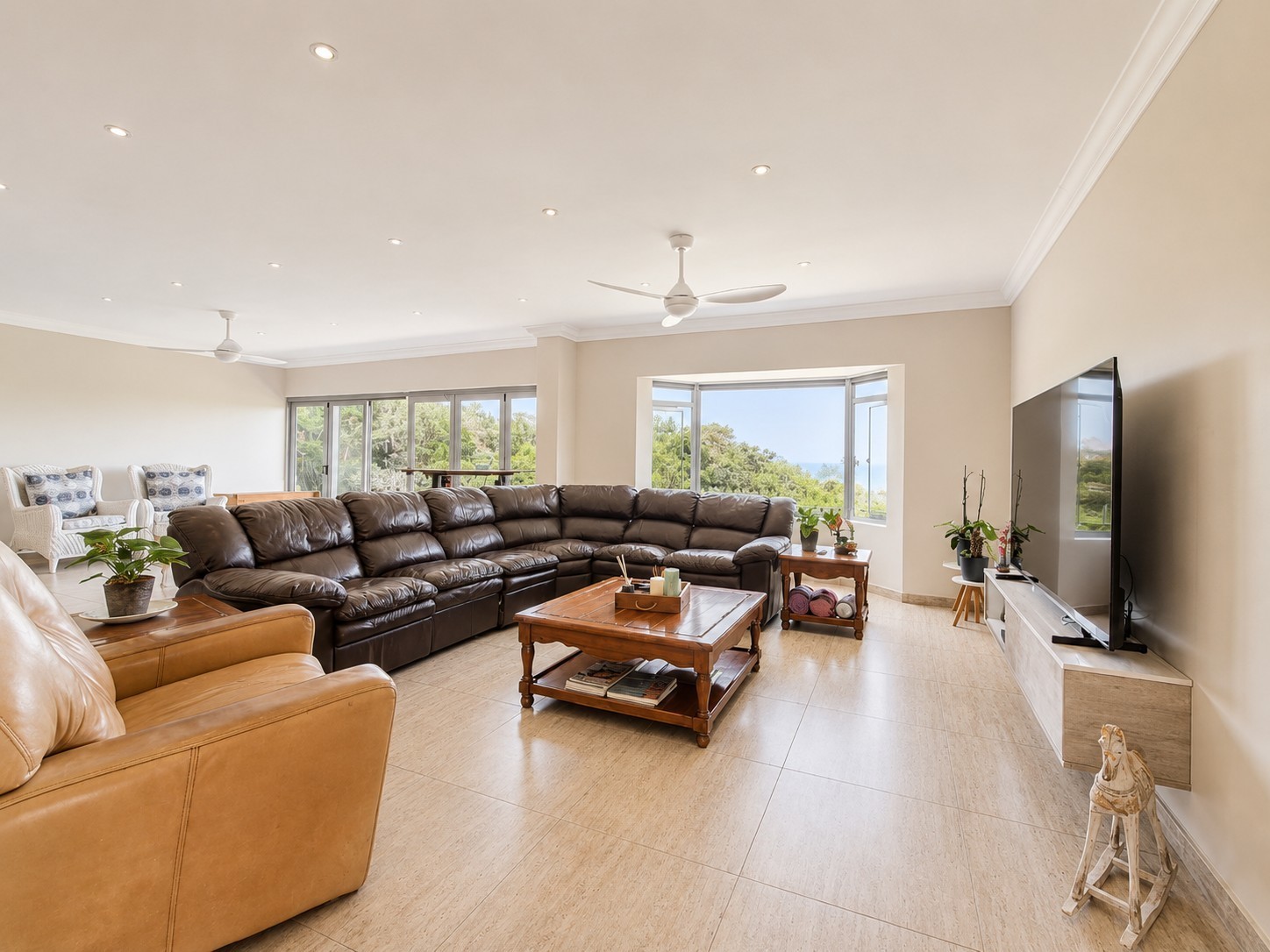 House for sale in Ballito Central, Ballito, KwaZulu Natal, 241 m²