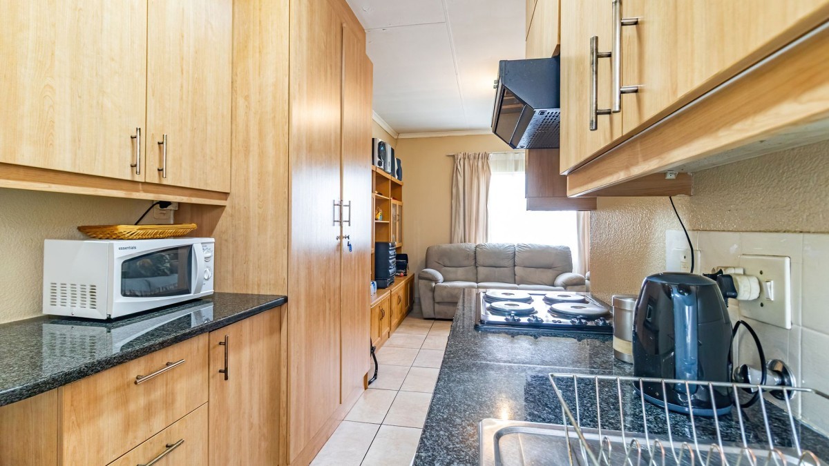 Apartment for sale in Eden Glen, Edenvale, 117, Savona, 54A Smith, Eden Glen, Edenvale, Gauteng, 49 m²