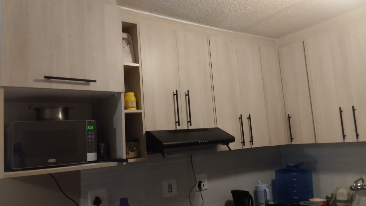 Apartment for rent in Westdene, Johannesburg, 10, Westside Ridge, 31 Korea Road, Westdene, Johannesburg, Gauteng, 60 m²