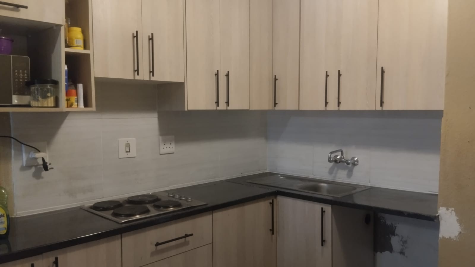 Apartment for rent in Westdene, Johannesburg, 10, Westside Ridge, 31 Korea Road, Westdene, Johannesburg, Gauteng, 60 m²