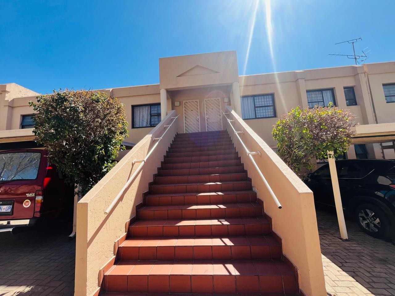 House for sale in Kew, Johannesburg, 98 m²