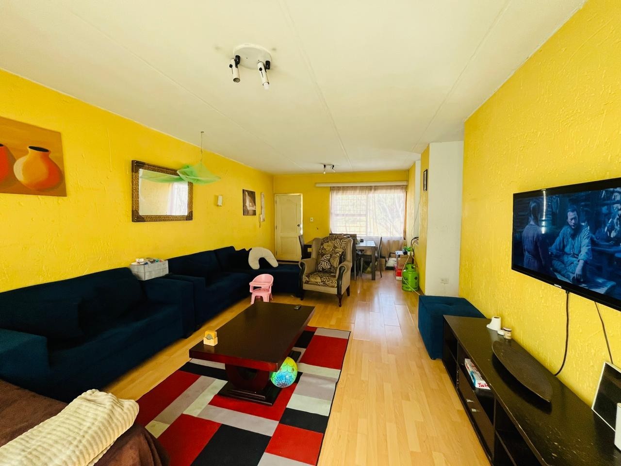 House for sale in Kew, Johannesburg, 98 m²