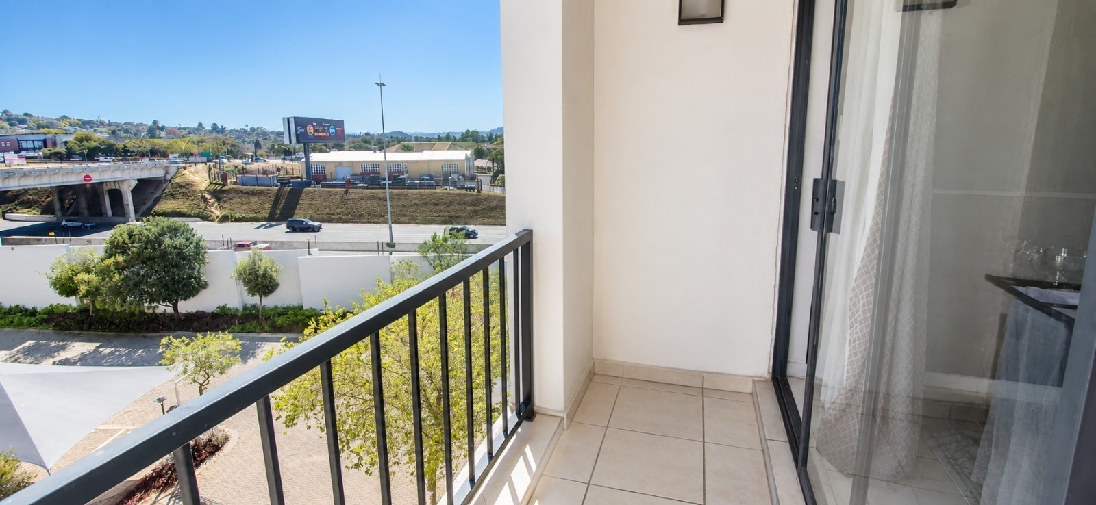 Apartment for rent in Petervale, Sandton, 44 m²
