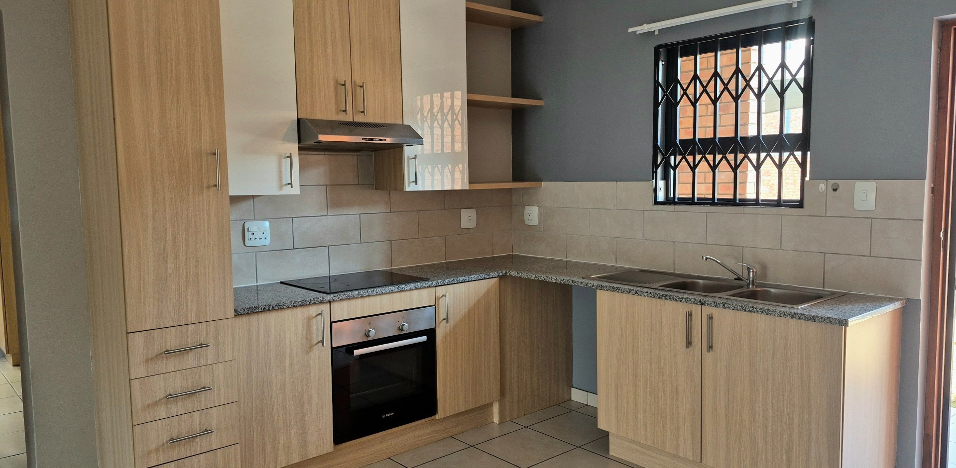Apartment for rent in Noordwyk, Midrand, 102 m²