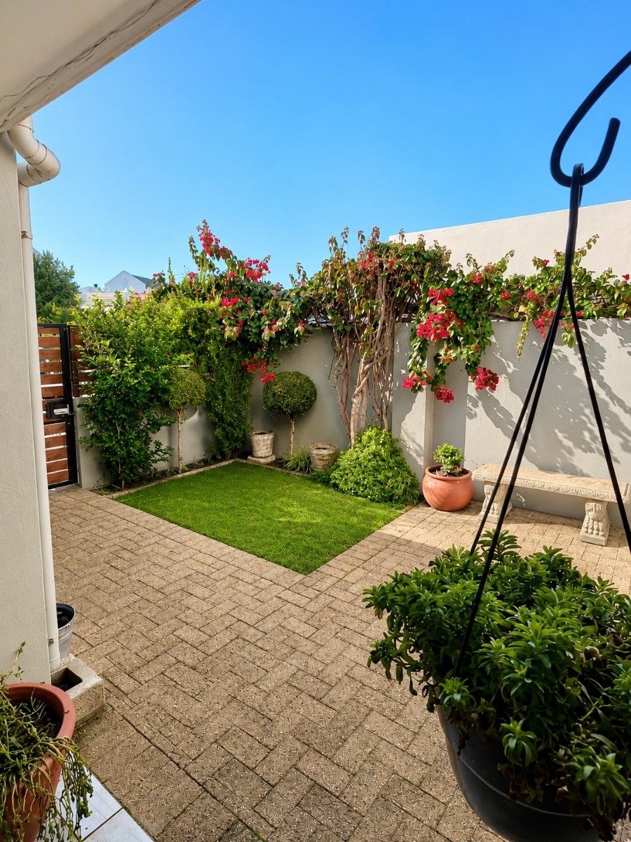 House for rent in Kelderhof Country Village, Somerset West