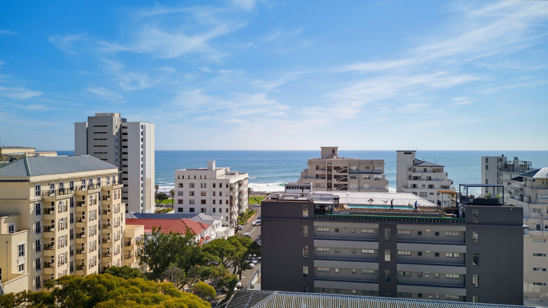 Apartment for sale in Sea Point, Cape Town, 151 m²