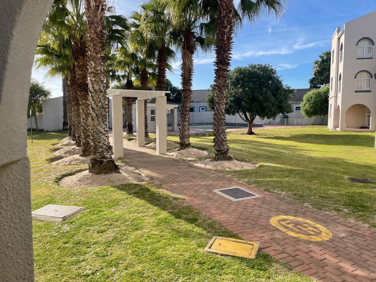 Apartment for sale in West Beach, Blouberg, 50 m²