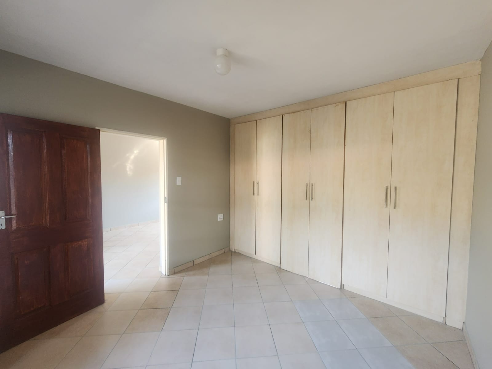Apartment for rent in Oos Einde, Rustenburg, North West