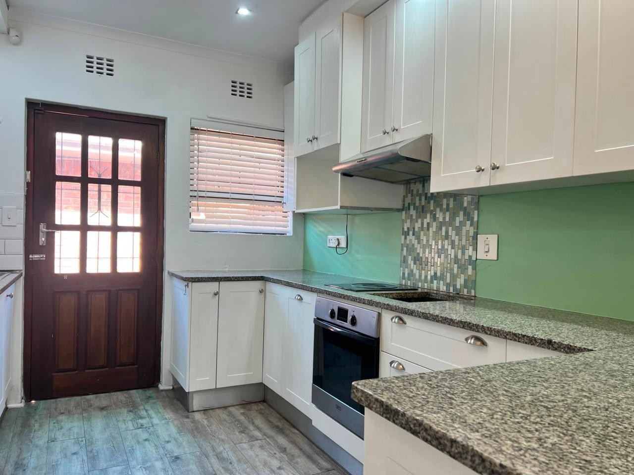 House for sale in Nahoon Valley, East London, 190 m²