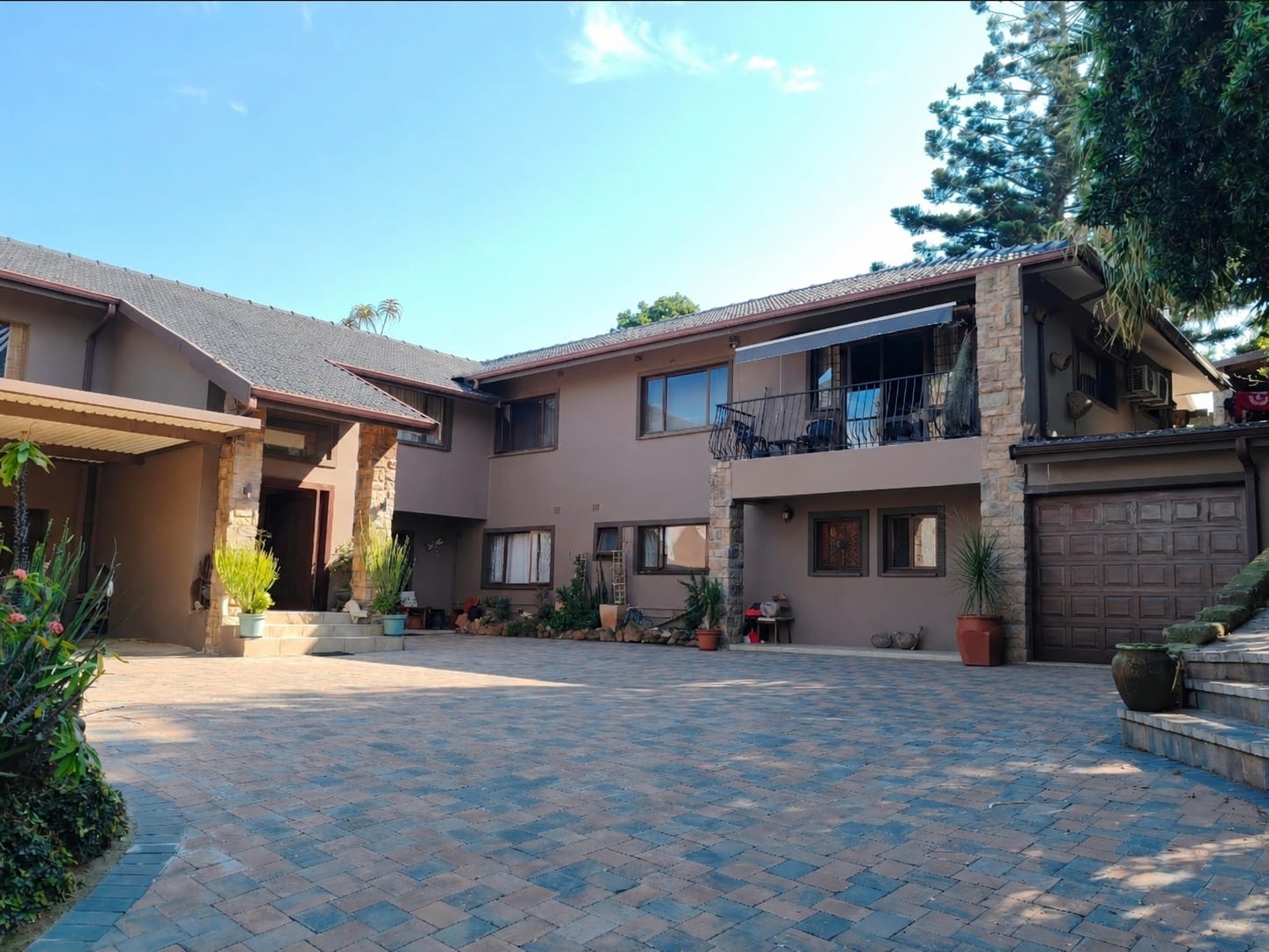 House for sale in Escombe, Queensburgh, KwaZulu Natal, 550 m²