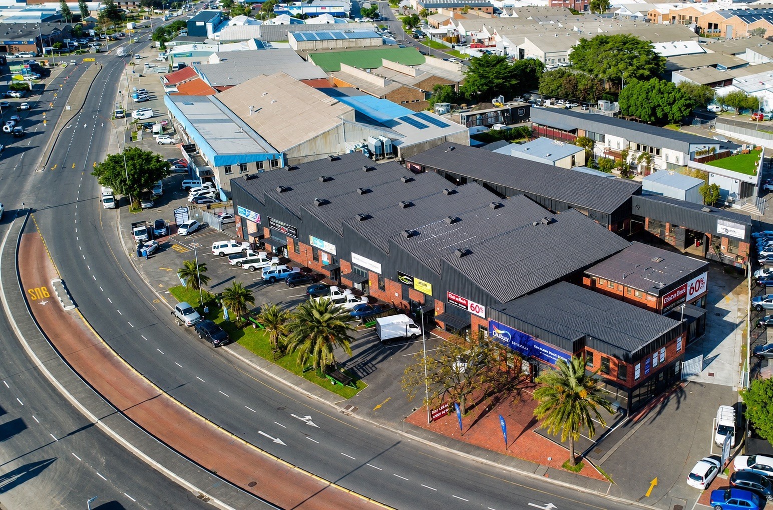 Industrial Property for rent in Montague Gardens, Milnerton, 7, 9 On Montague, 9 Montague, Montague Gardens, Milnerton, Western Cape, 163 m²