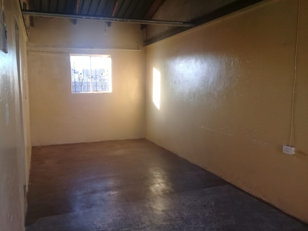 House for sale in Emdeni, Soweto, 50 m²
