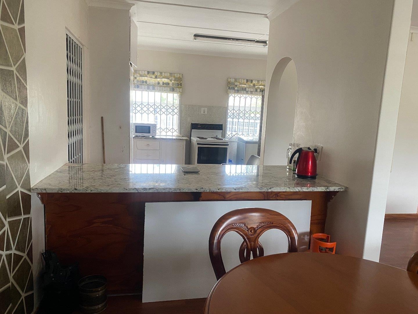 House for sale in Dorchester Heights, East London, 1180 m²