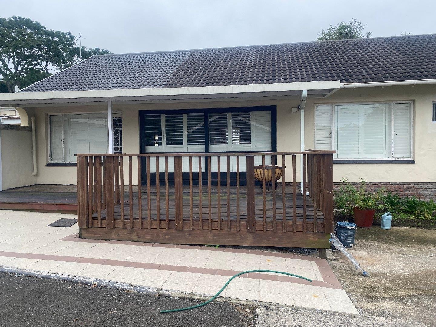 House for sale in Dorchester Heights, East London, 1180 m²
