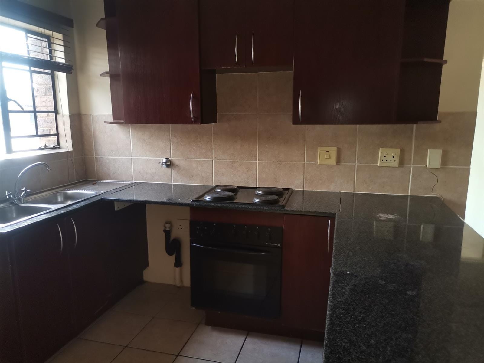 Apartment for rent in Sonneveld, Brakpan