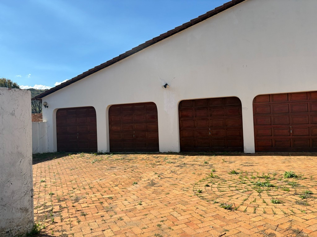 House for sale in Morning Hill, Bedfordview, 377 m²
