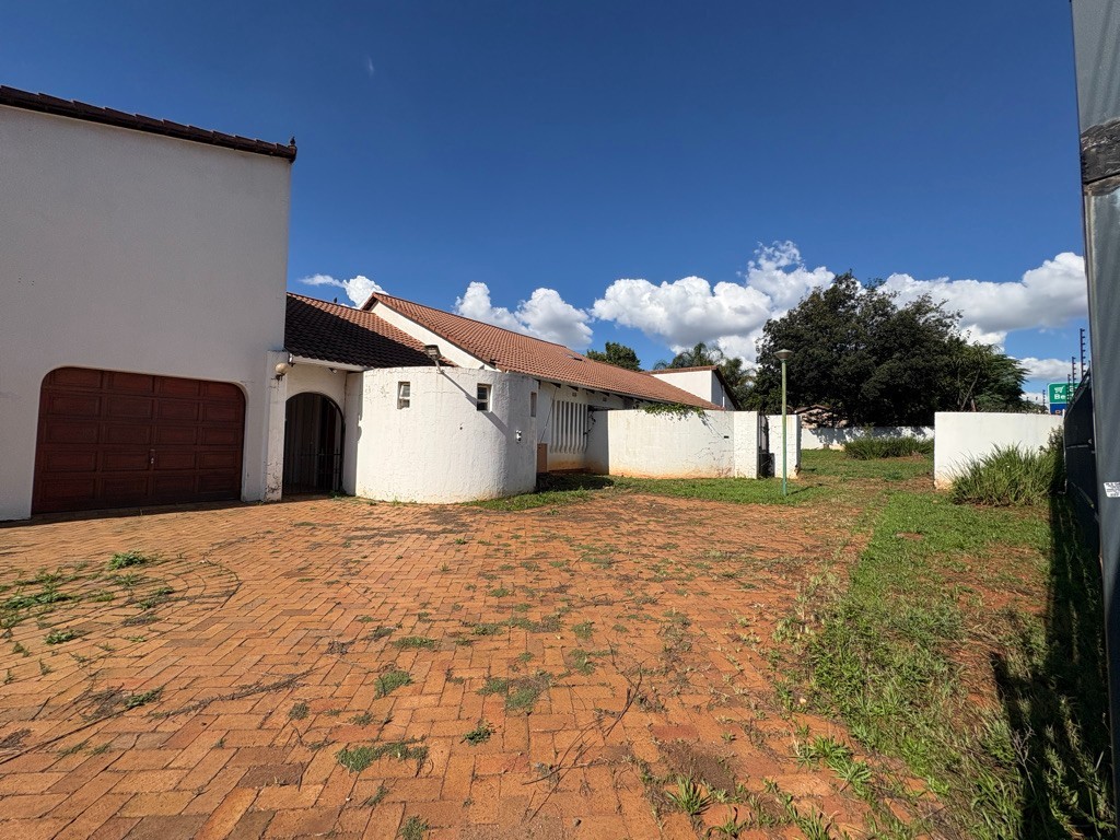 House for sale in Morning Hill, Bedfordview, 377 m²