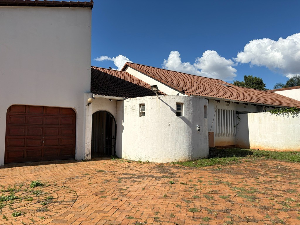 House for sale in Morning Hill, Bedfordview, 377 m²