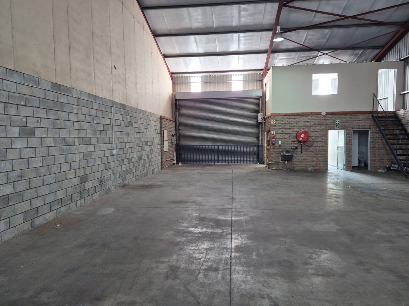 Warehouse for sale in Greenbushes, Port Elizabeth, 1 Unit, Ruan Access Park, 12 Old Cape Road, Greenbushes, Port Elizabeth, Eastern Cape, 293 m²