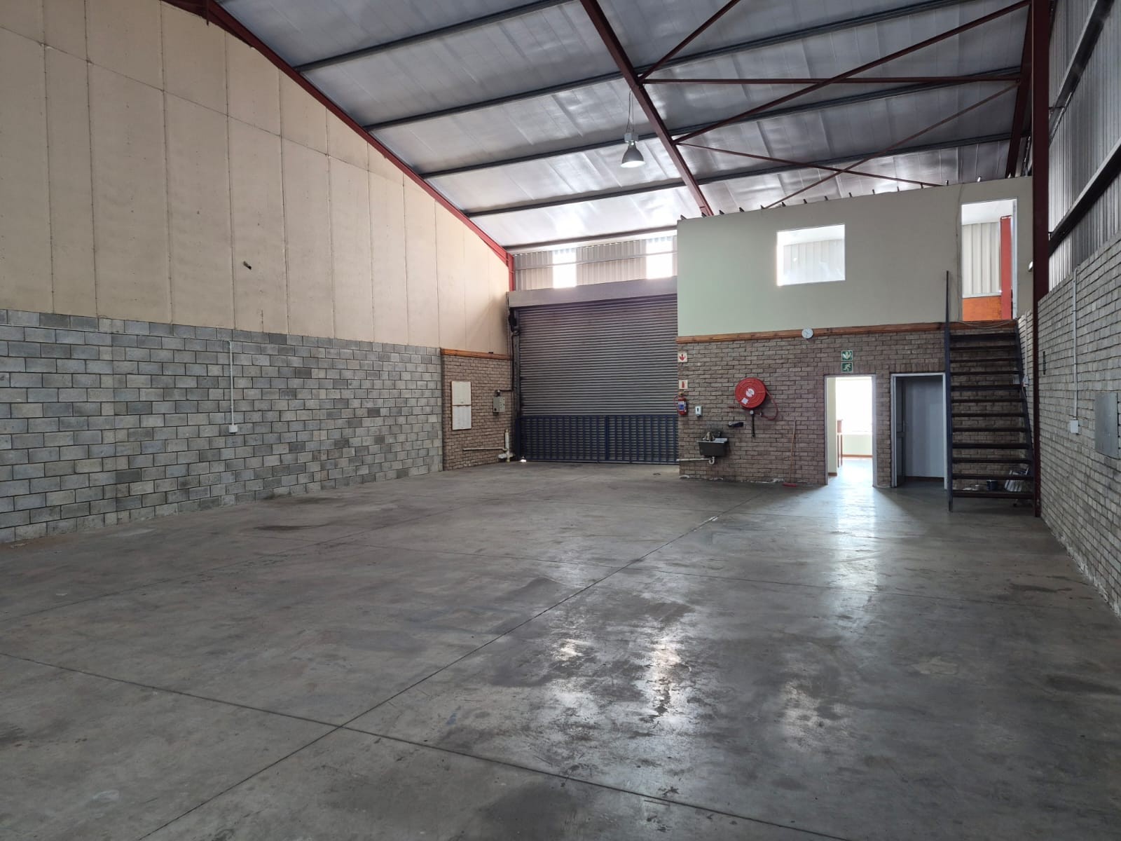 Warehouse for sale in Greenbushes, Port Elizabeth, 1 Unit, Ruan Access Park, 12 Old Cape Road, Greenbushes, Port Elizabeth, Eastern Cape, 293 m²