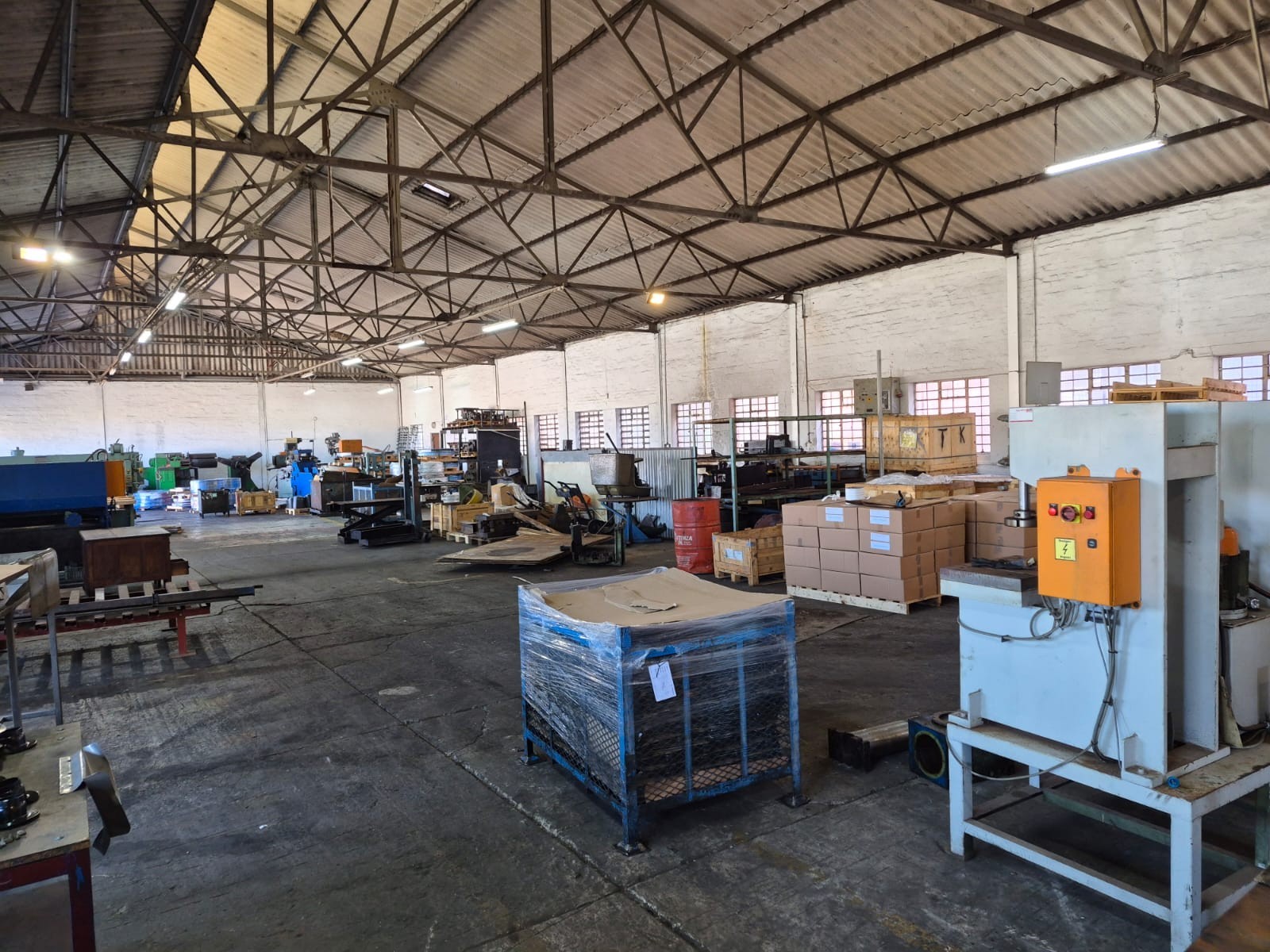 Warehouse for rent in Neave Industrial, Port Elizabeth, 1 Kendle Street, Neave Industrial, Port Elizabeth, Eastern Cape, 680 m²