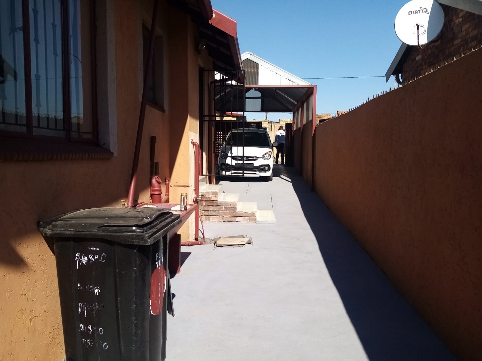 House for rent in Diepkloof Zone 4, Diepkloof, Soweto