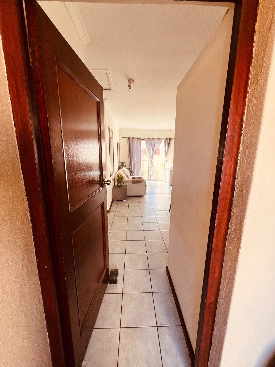 Townhouse for sale in Klipdam, Kuils River, 91 m²