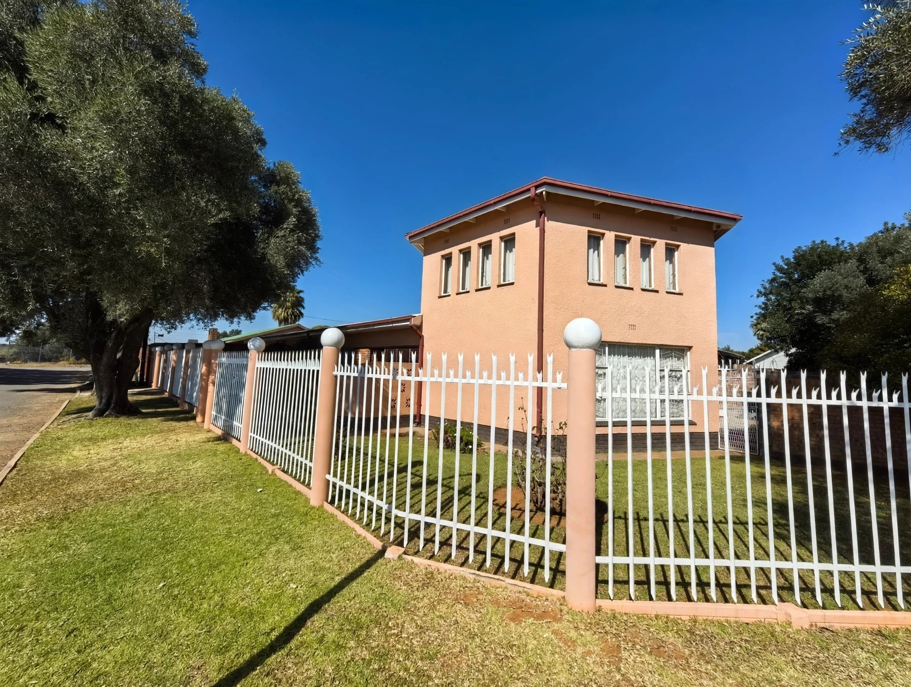House for sale in Homestead, Kimberley, 700 m²
