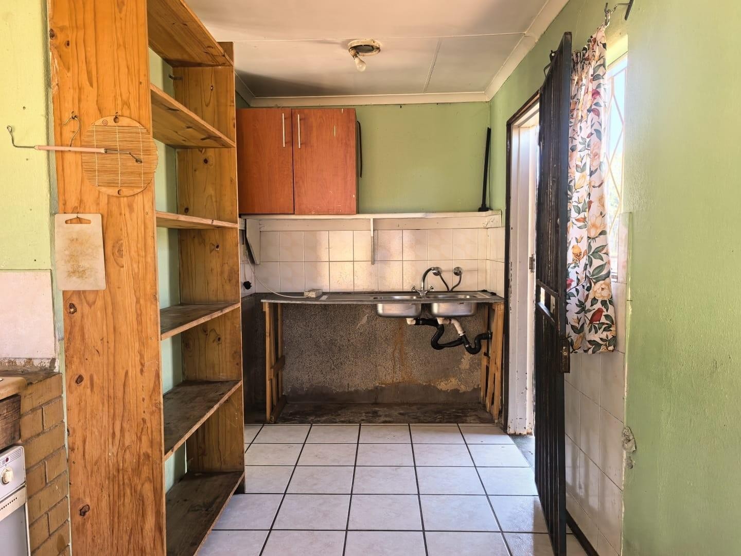 House for sale in Johannesburg, 500 m²