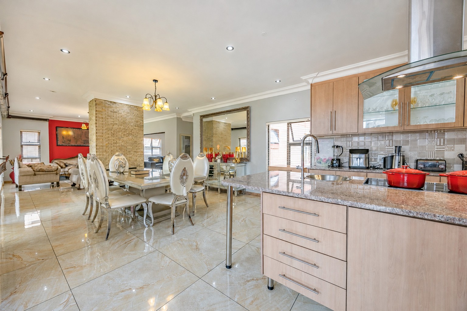 House for sale in Magaliesberg Country Estate, Amandasig, Akasia, 620 m²